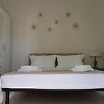 Mina's Serene Garden House