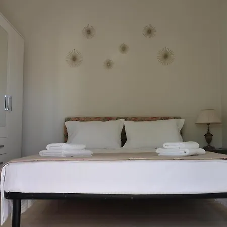 Mina's Serene Garden House